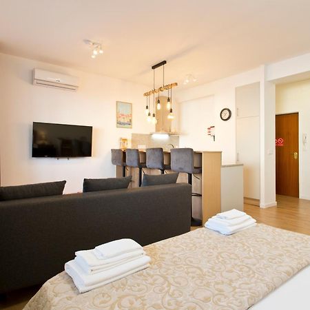 Casa Roberto - Studio Apartment, Lift, Ac, Car Parking - Extra OOporto Esterno foto